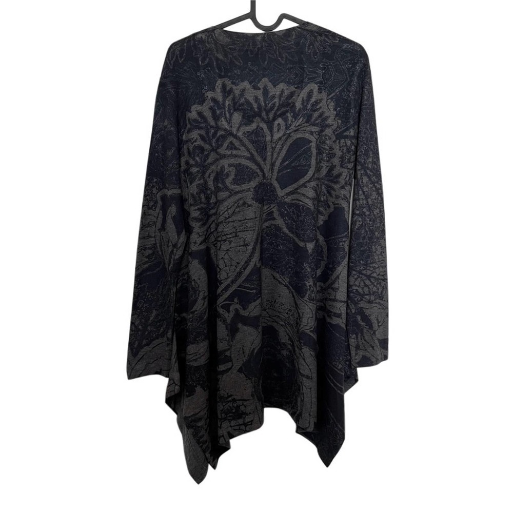 Lovely Soft Surroundings Charcoal Floral Handkerchief Hem Tunic. Small/Medium - Picture 3 of 8